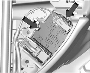 Chevrolet 4500HD, 5500HD, 6500HD (2019-2023): access the back of the left fuse block